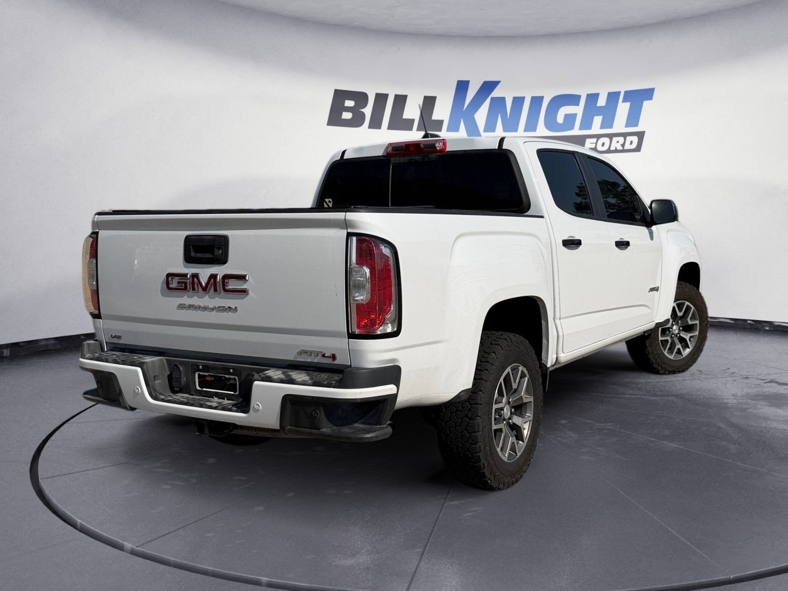 Used 2022 GMC Canyon AT4 w/ Trailering Package AWD/4WD image 5