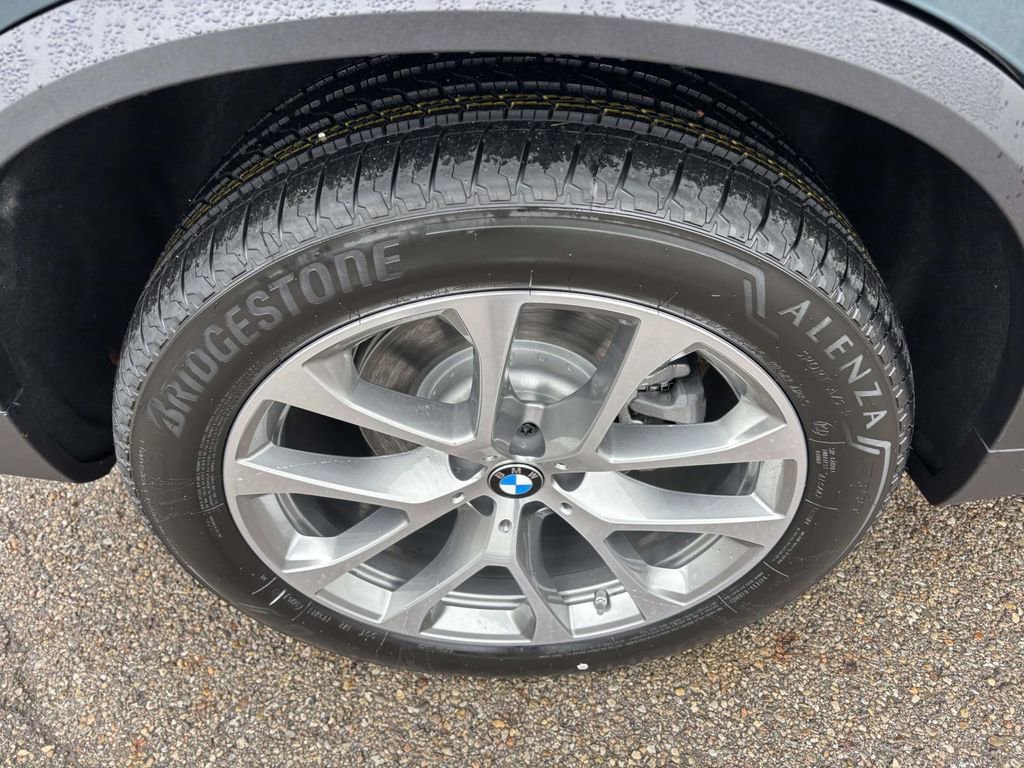 New 2026 BMW X5 xDrive40i w/ Premium Package image 10