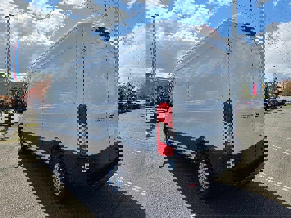 New 2025 Ford Transit 250 Base image 7