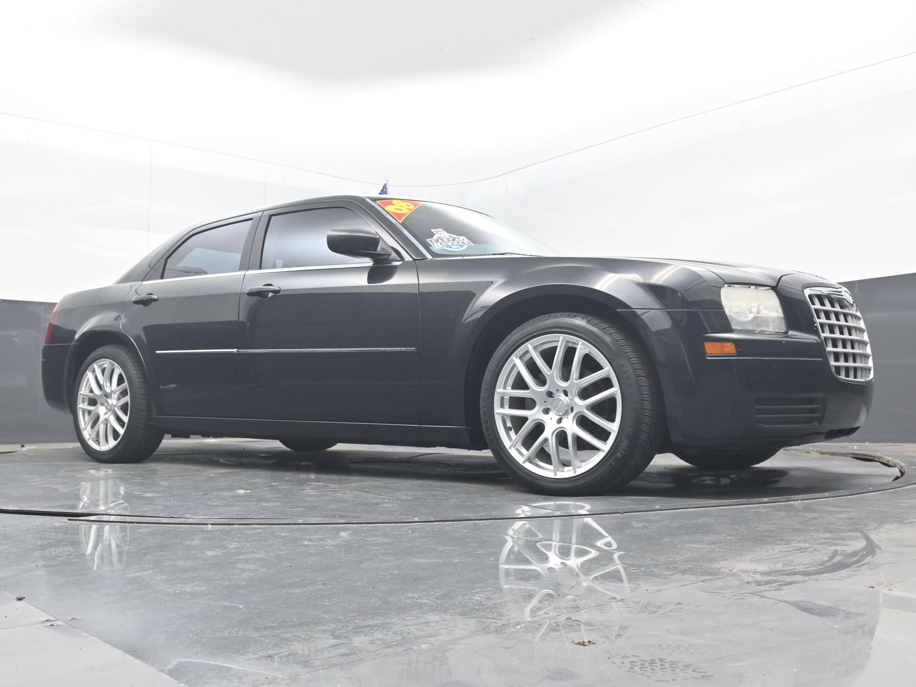 Used 2008 Chrysler 300 LX RWD image 20