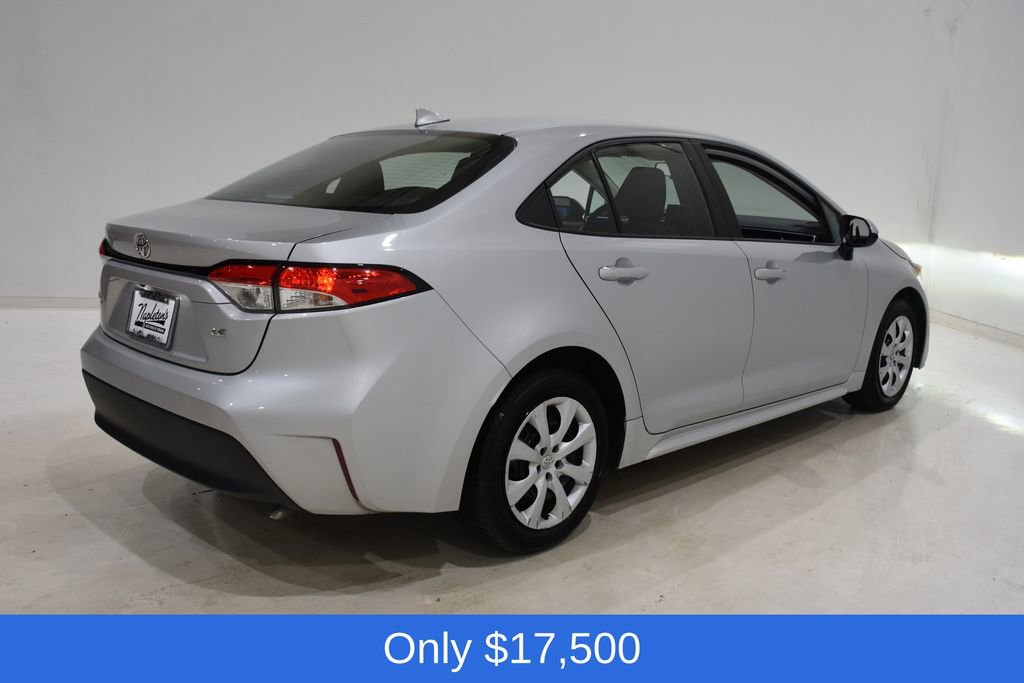 Used 2024 Toyota Corolla LE image 4