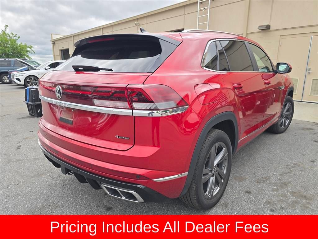 Used 2024 Volkswagen Atlas Cross Sport SEL R-Line AWD/4WD image 4