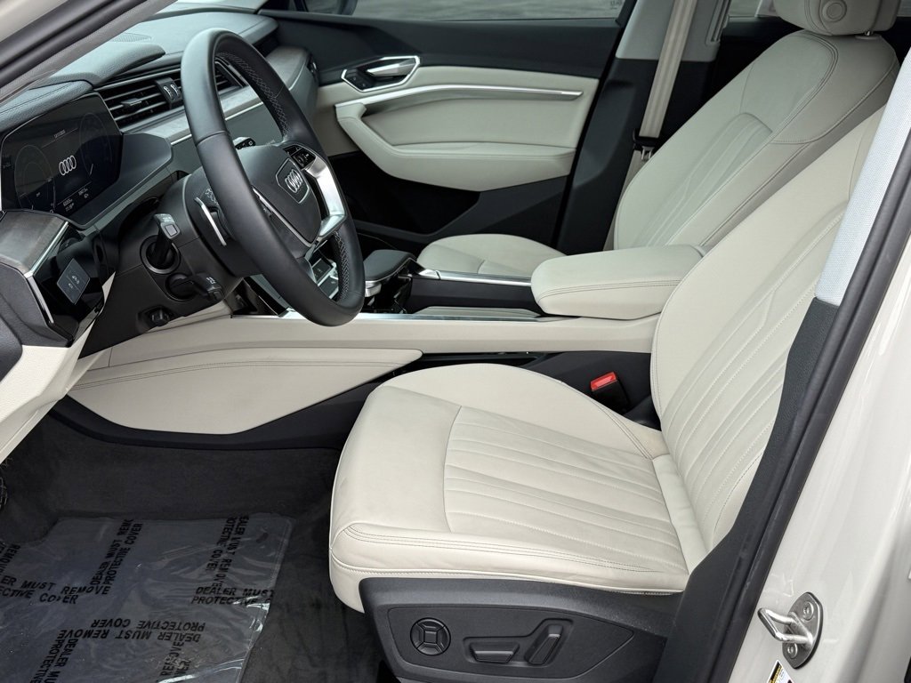 Used 2022 Audi e-tron Premium image 19