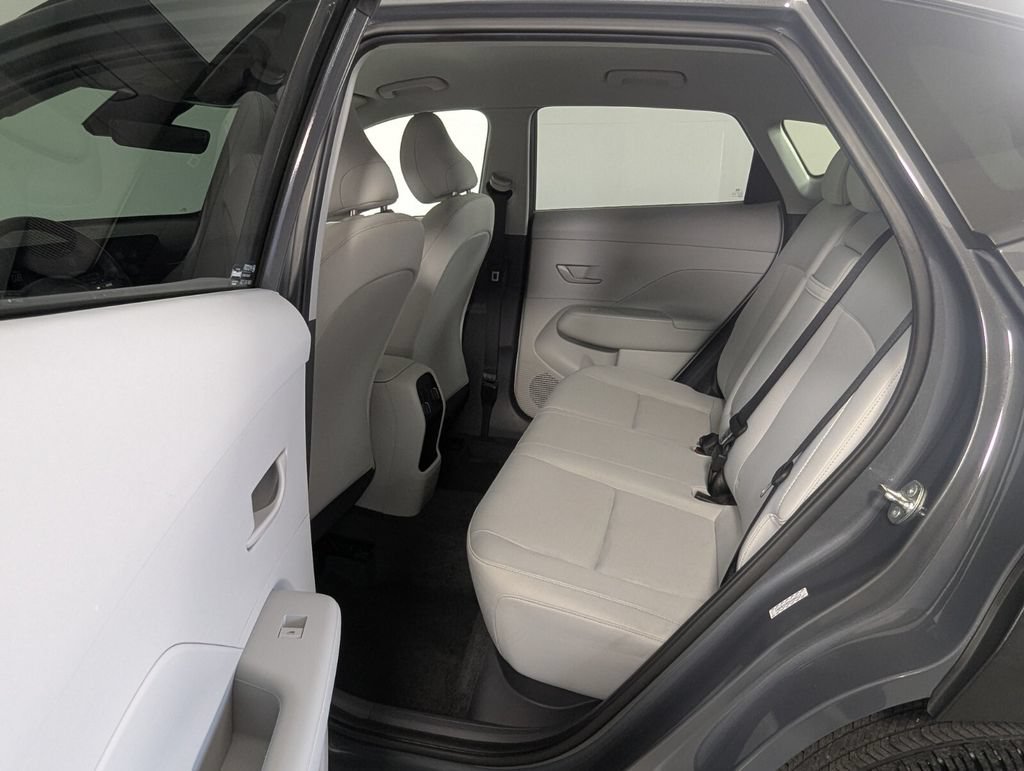 Certified 2025 Hyundai Kona SEL FWD image 25