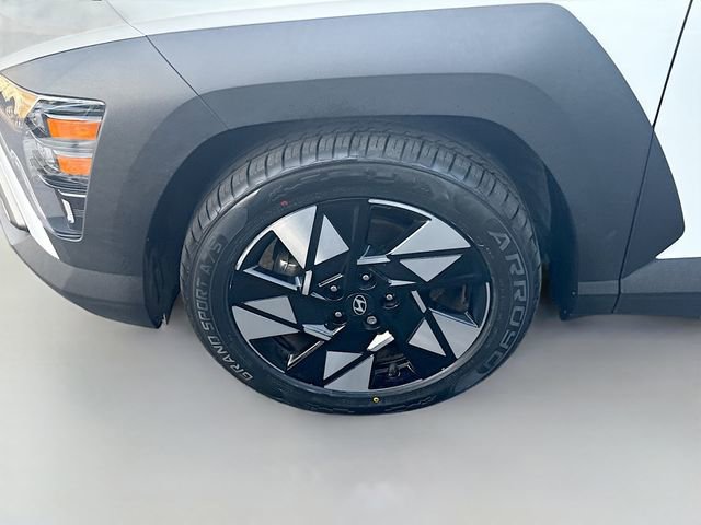 Used 2024 Hyundai Kona SEL image 30