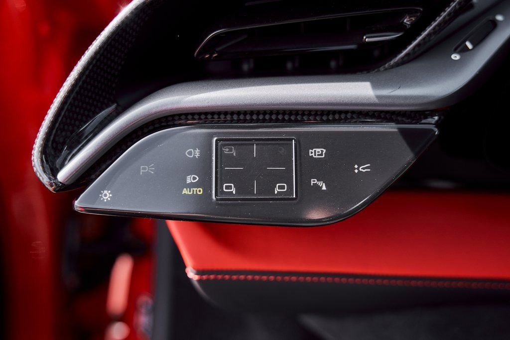 Used 2021 Ferrari SF90 Stradale image 47