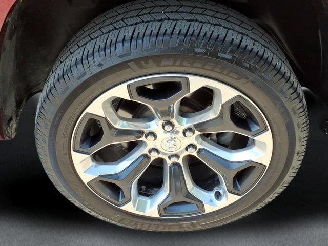 Used 2022 RAM 1500 Limited w/ Body Color Bumper Group AWD/4WD image 7