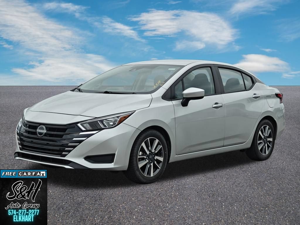 Used 2023 Nissan Versa SV FWD image 14