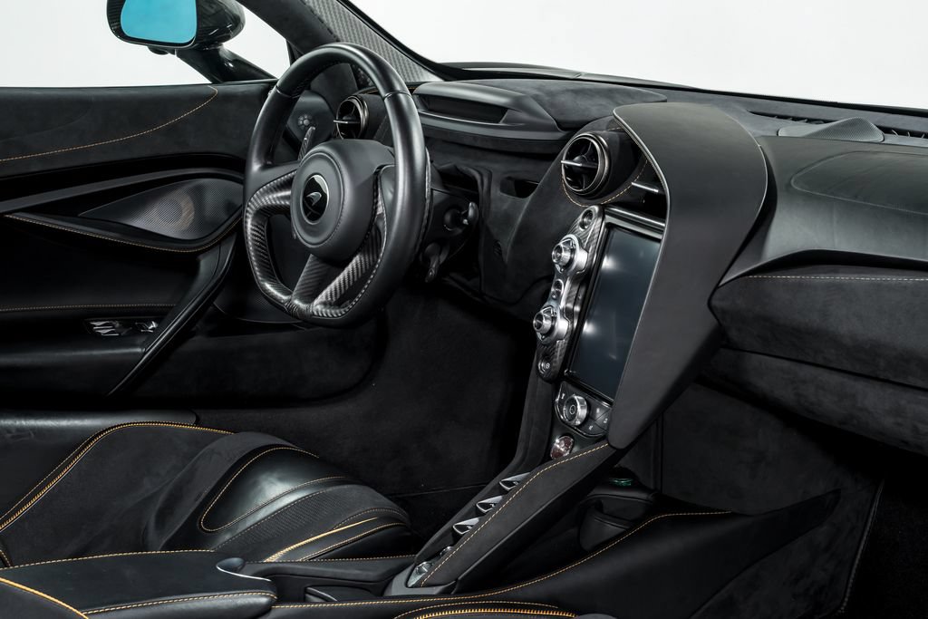 Used 2020 McLaren 720S Performance RWD image 28