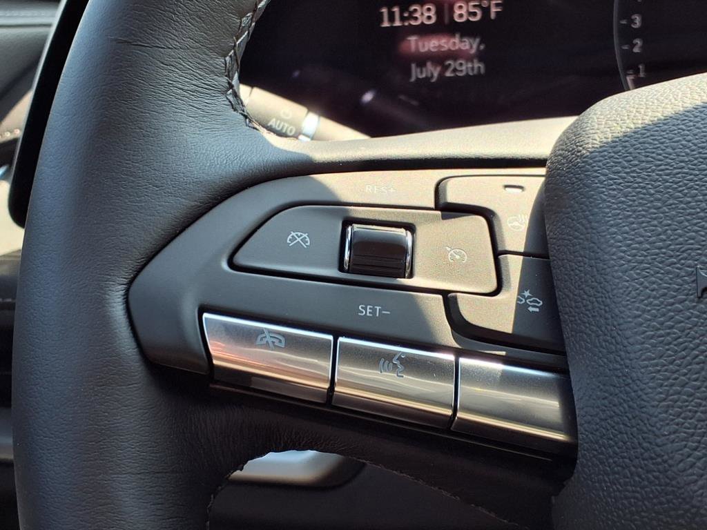 New 2025 Cadillac XT4 Premium Luxury image 24