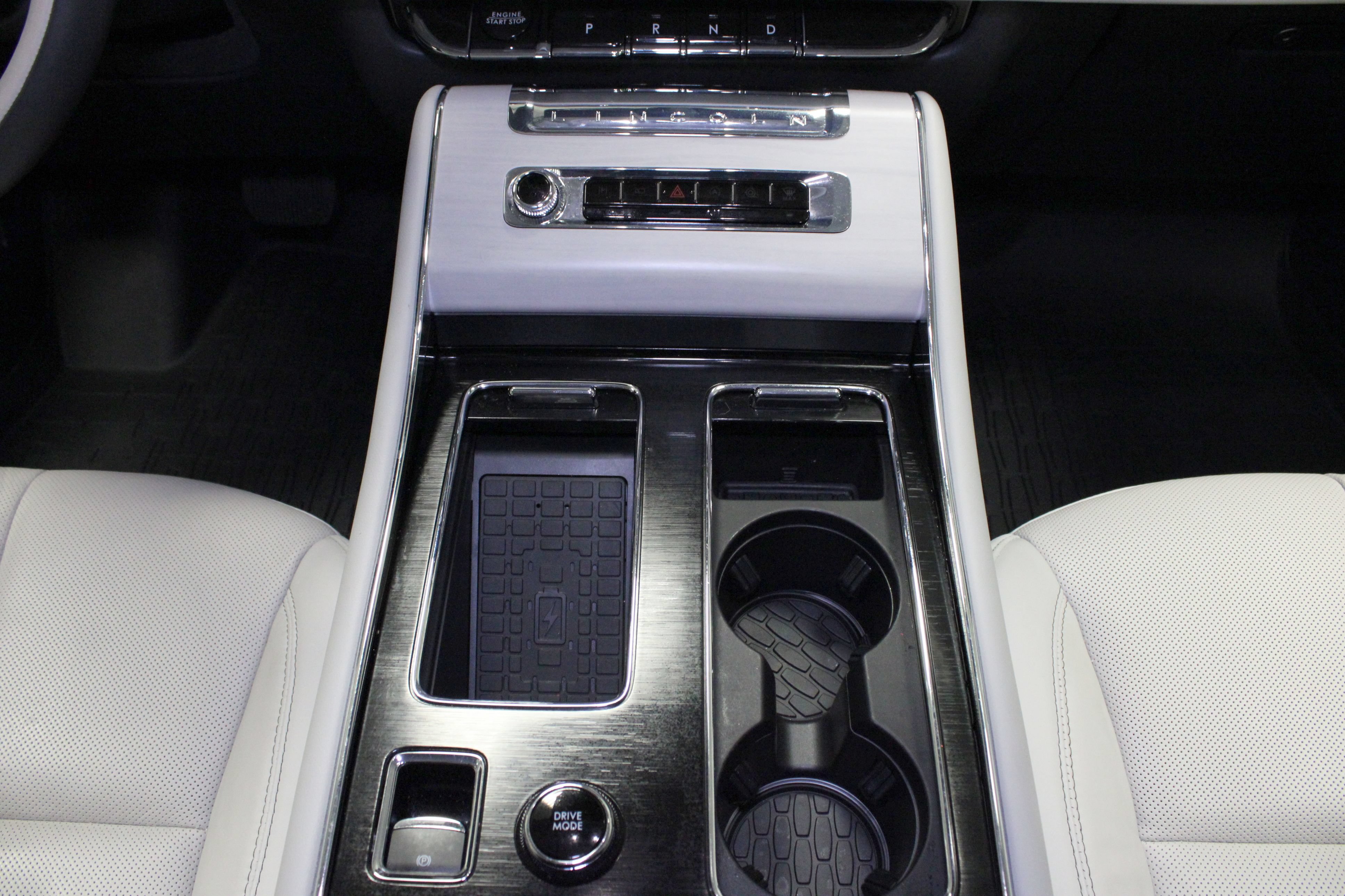 Used 2025 Lincoln Aviator Reserve w/ Illumination Package RWD image 22