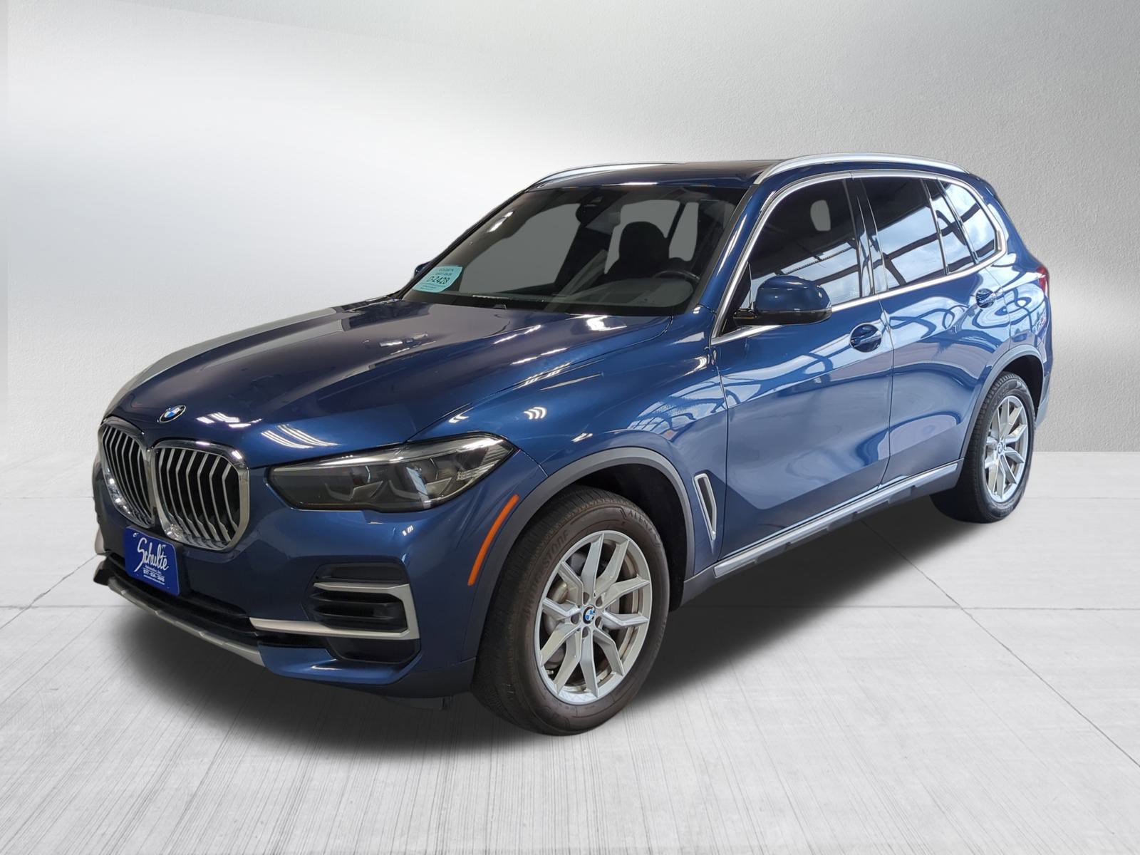 Used 2022 BMW X5 xDrive40i w/ Premium Package image 3