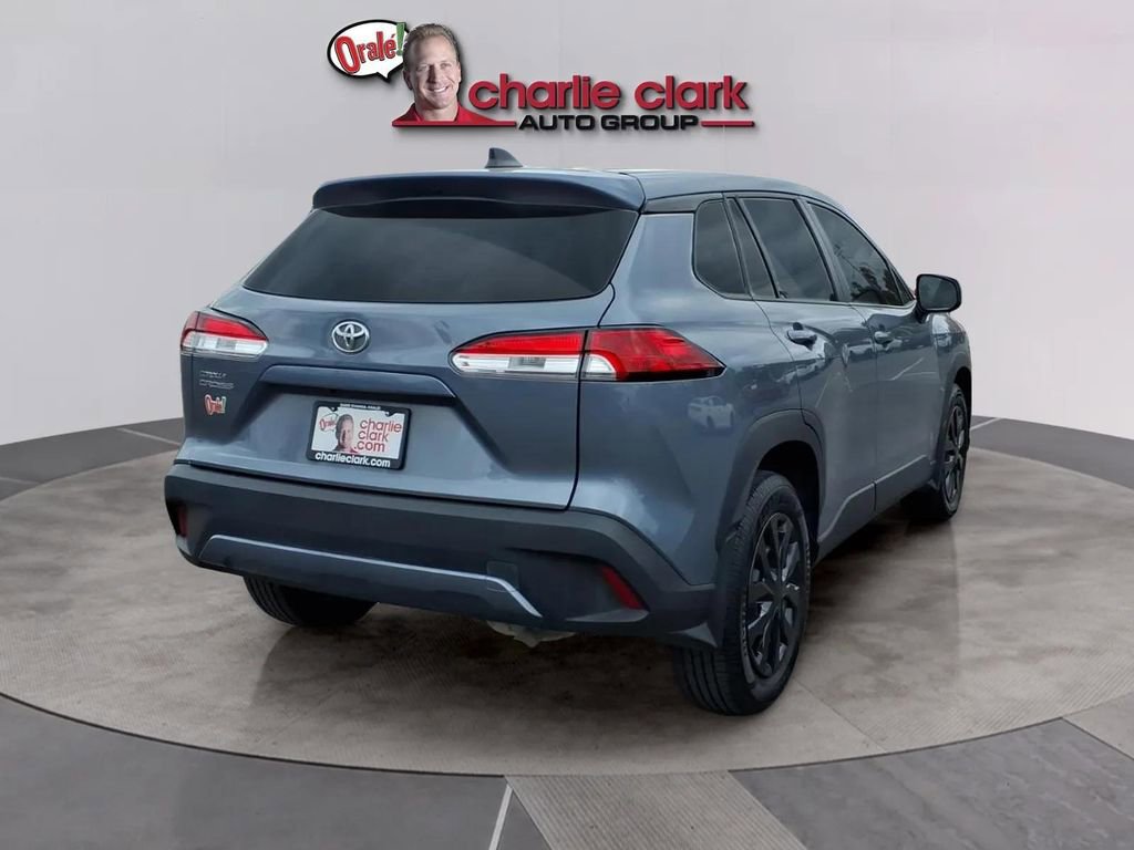 Used 2022 Toyota Corolla Cross L FWD image 5