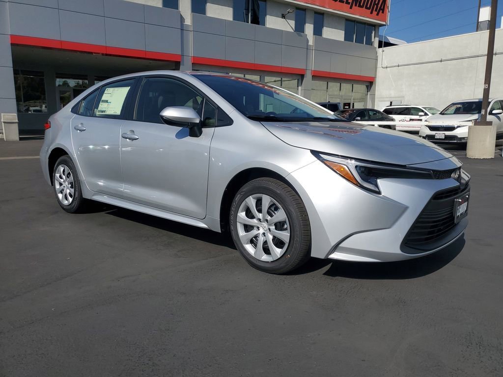 New 2026 Toyota Corolla LE FWD image 32