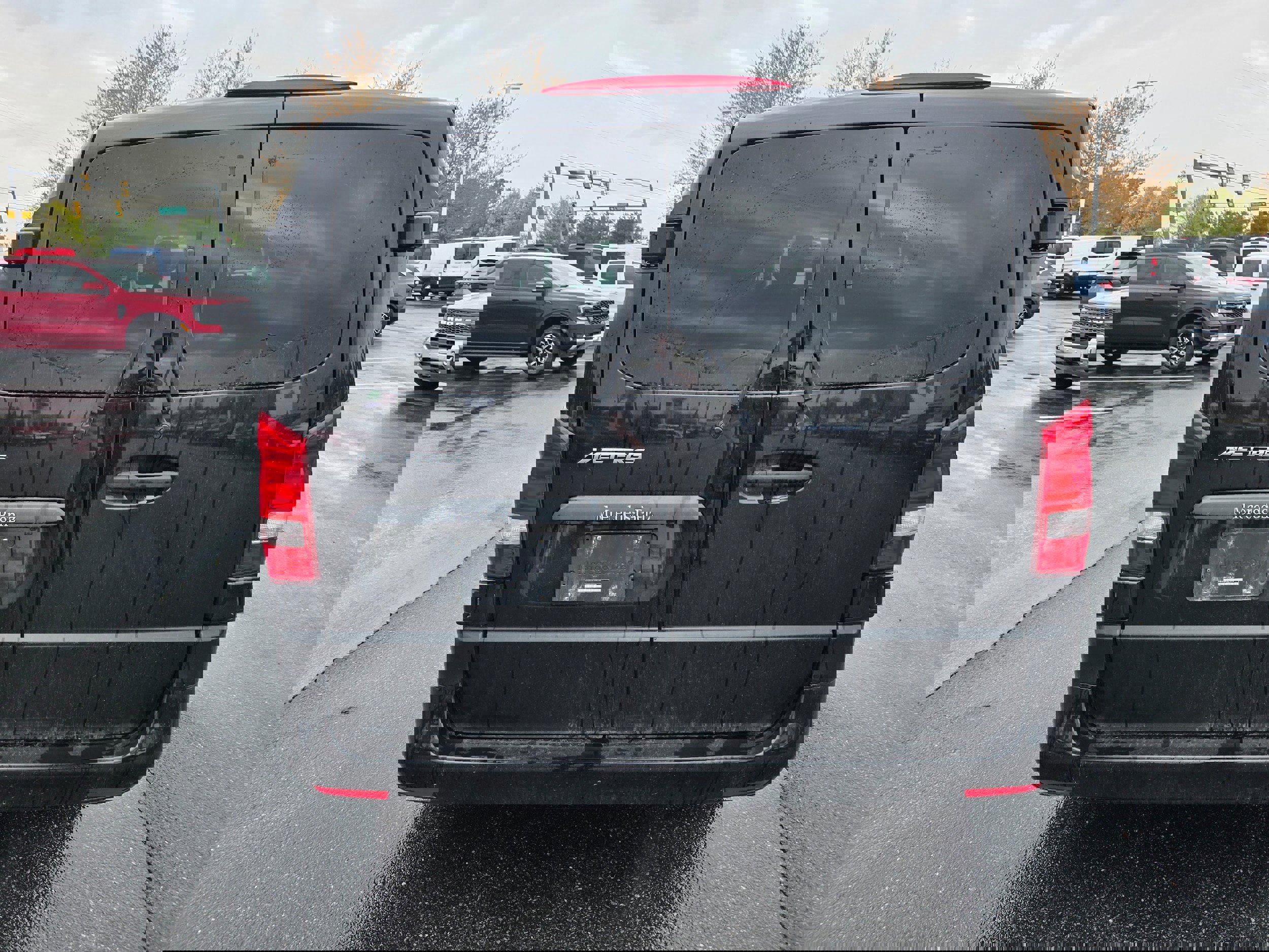 Used 2020 Mercedes-Benz Metris Passenger image 4