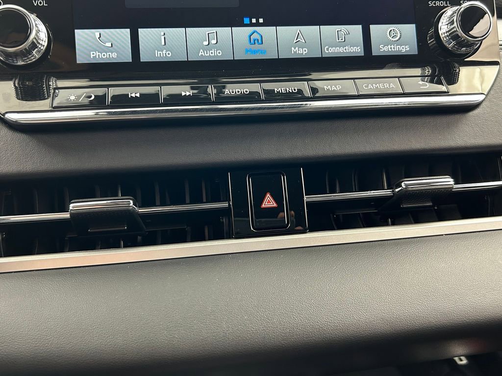 New 2025 Mitsubishi Outlander SEL image 29