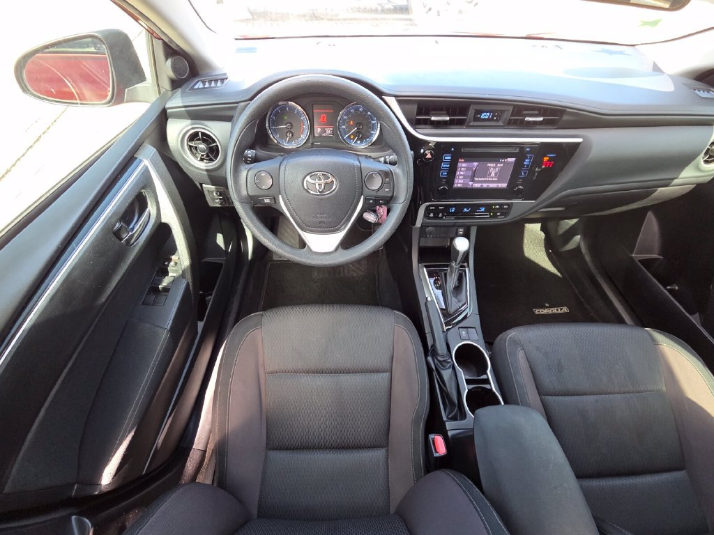 Certified 2018 Toyota Corolla LE FWD image 6