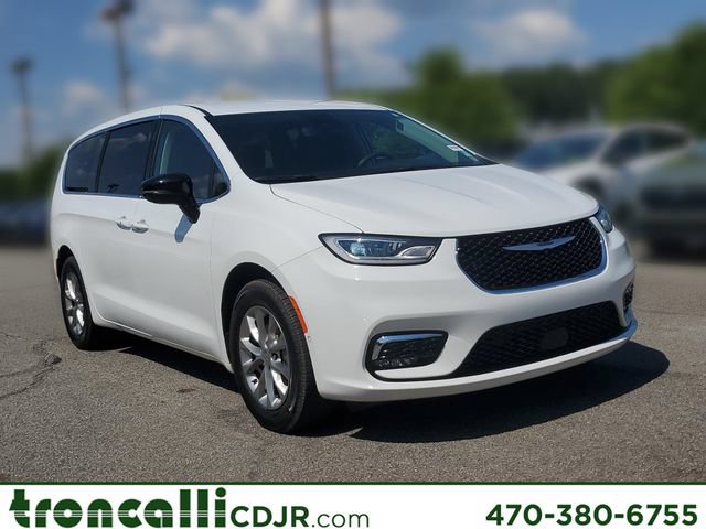 Used 2024 Chrysler Pacifica Touring-L AWD/4WD image 1