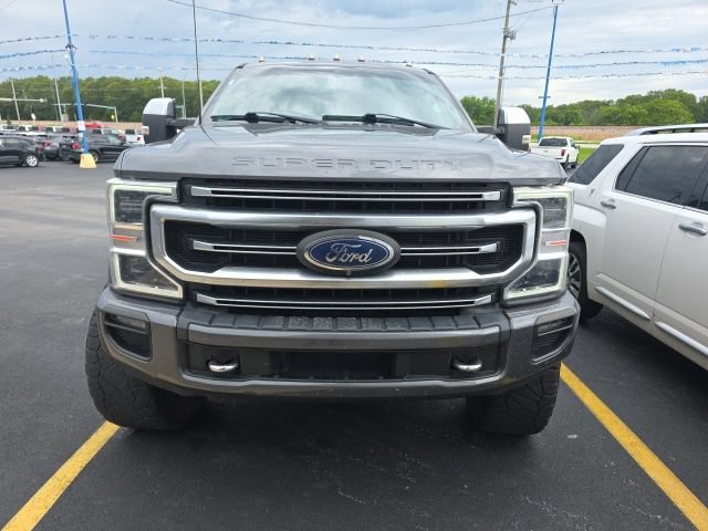 Used 2022 Ford F250 Platinum AWD/4WD image 2