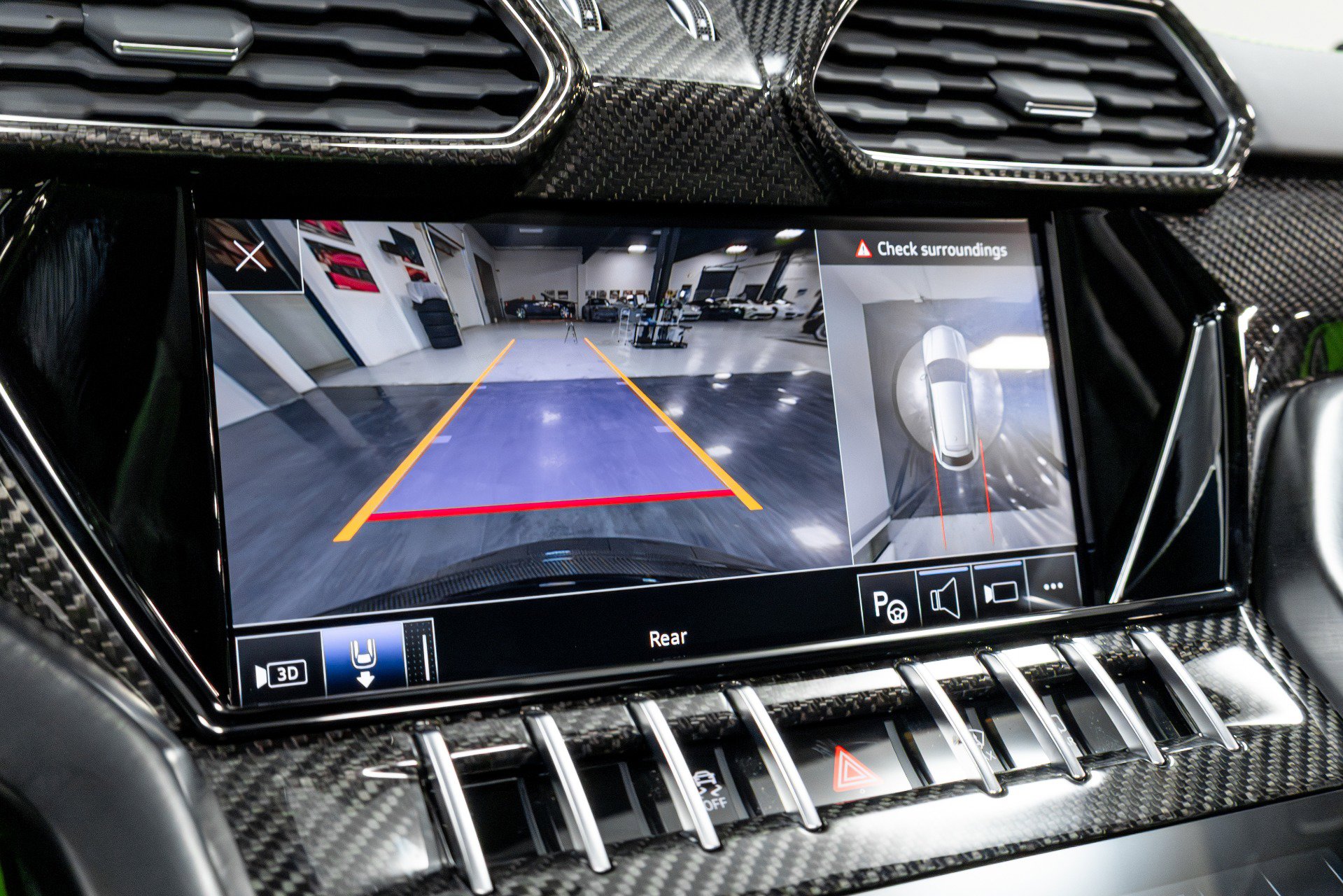 Used 2022 Lamborghini Urus image 81