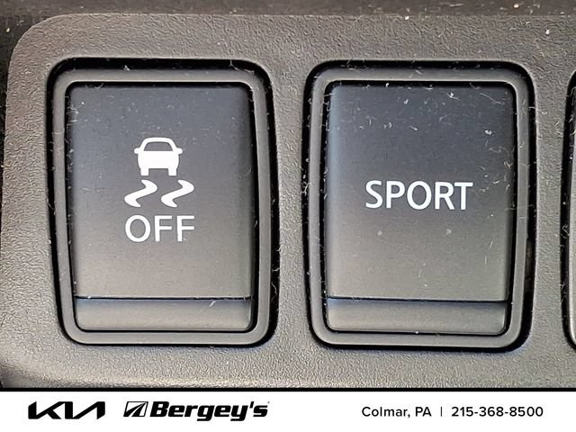 Used 2014 Nissan Rogue SV AWD/4WD image 26