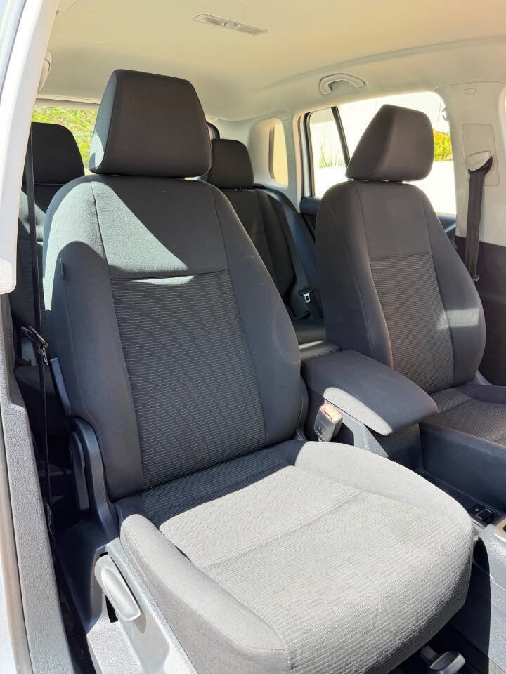 Used 2015 Volkswagen Tiguan S image 15