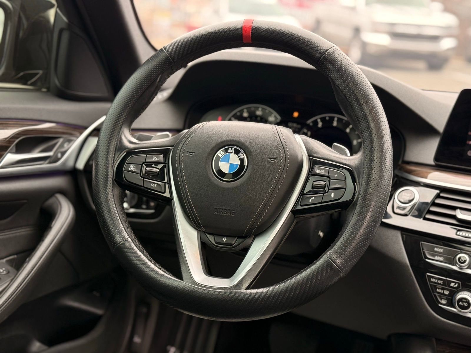 Used 2019 BMW 530i xDrive AWD/4WD image 38