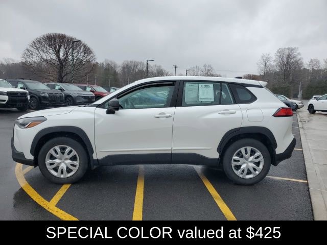 Used 2022 Toyota Corolla Cross L image 3