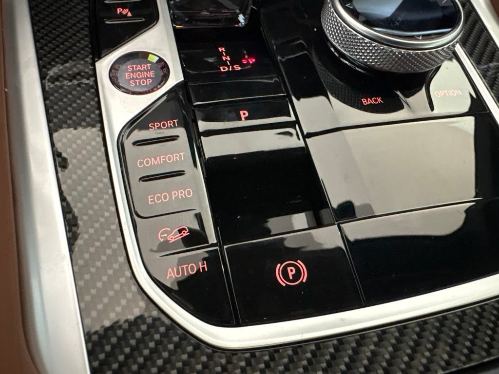 New 2027 BMW X6 M60i AWD/4WD image 17