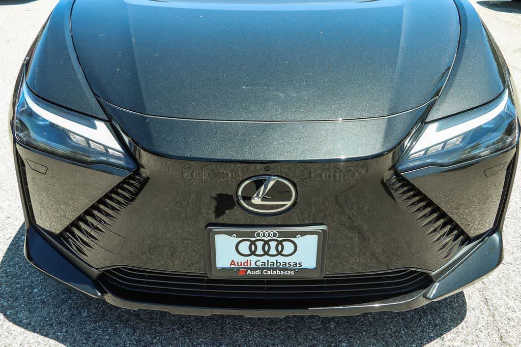 Used 2023 Lexus RZ 450e Premium w/ Technology Package AWD/4WD image 8