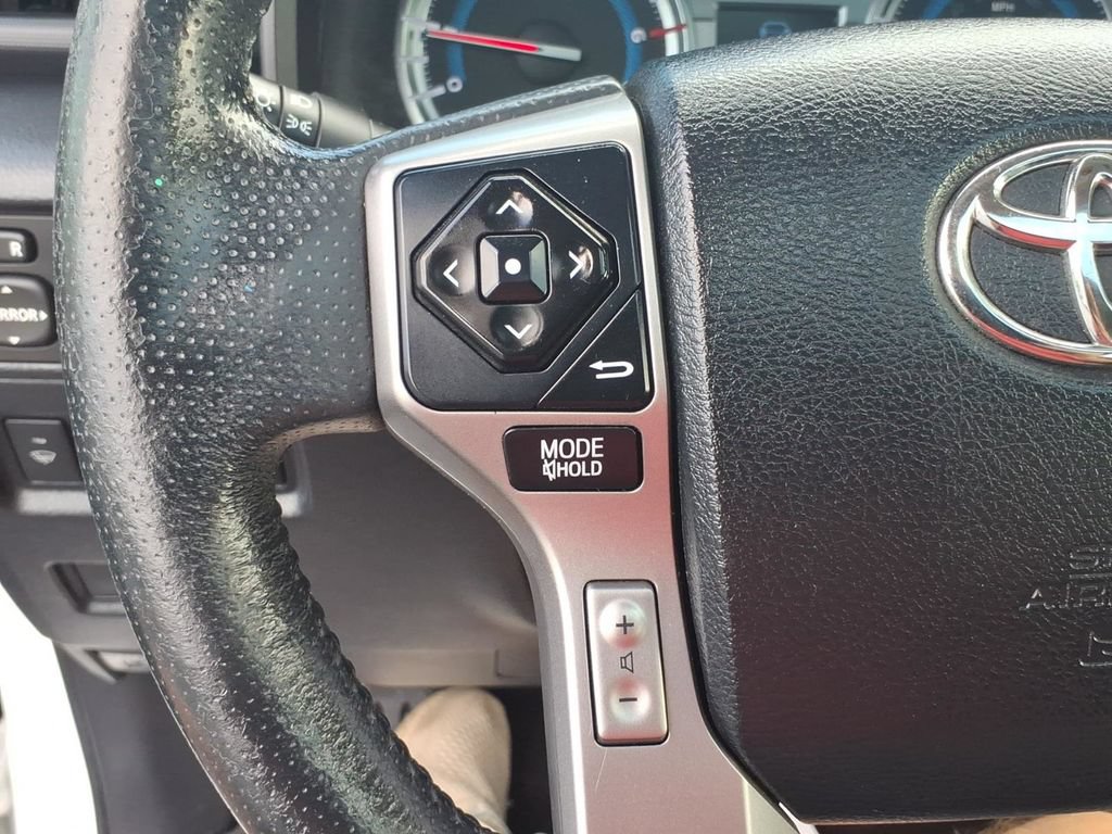 Used 2018 Toyota 4Runner SR5 Premium AWD/4WD image 18