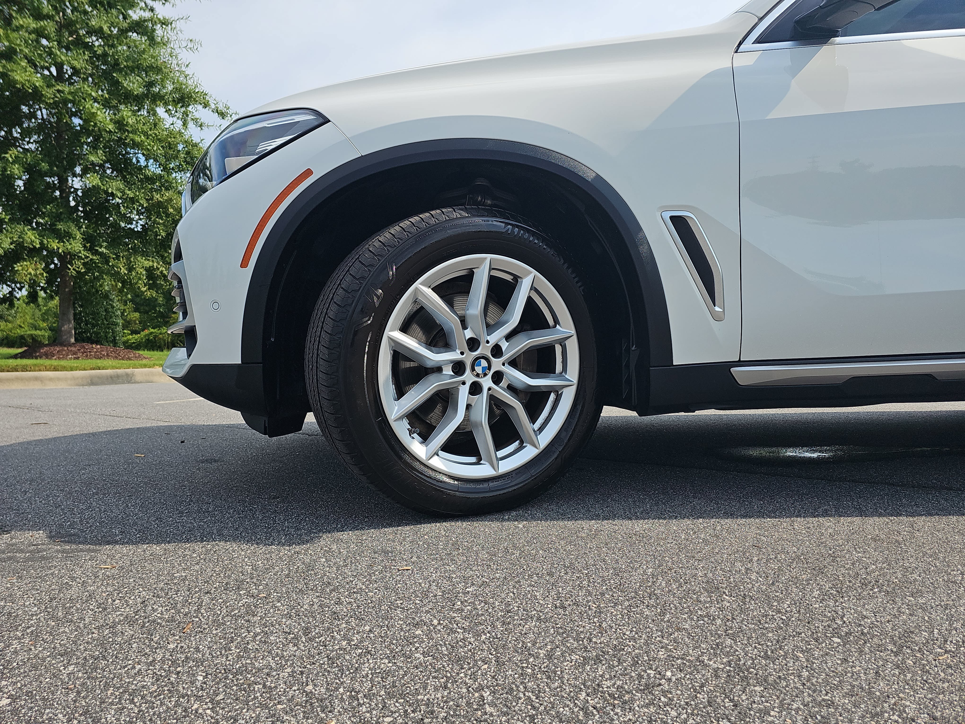 Used 2021 BMW X5 xDrive40i w/ Premium Package 2 AWD/4WD image 31