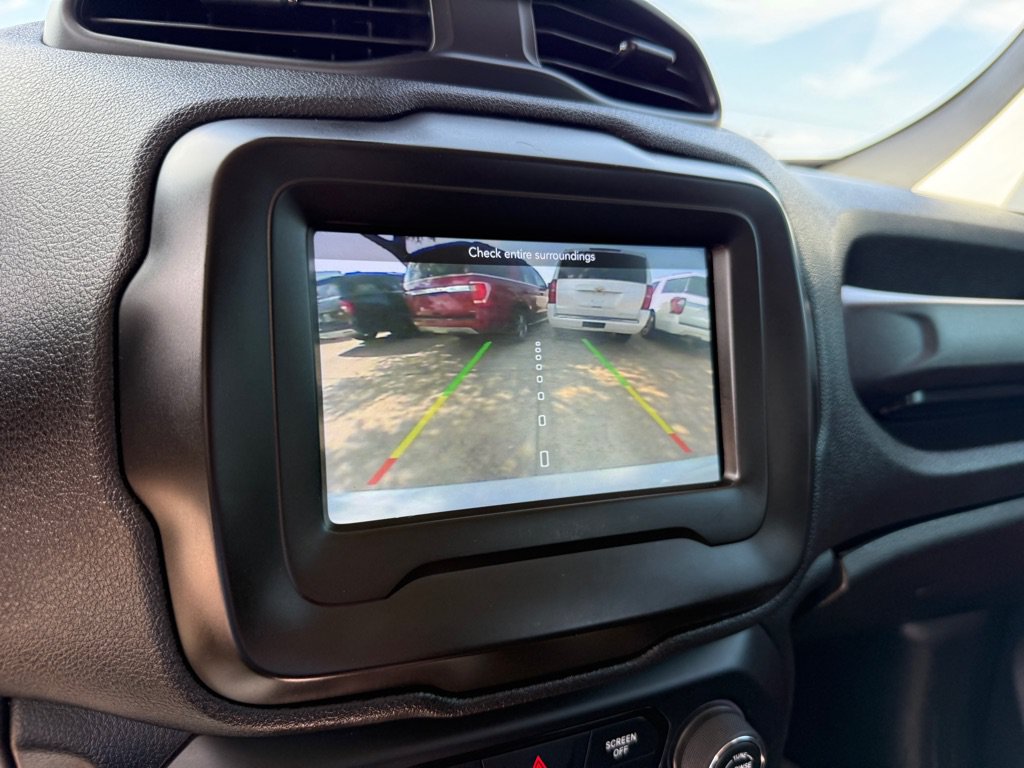 Used 2018 Jeep Renegade Trailhawk AWD/4WD image 15