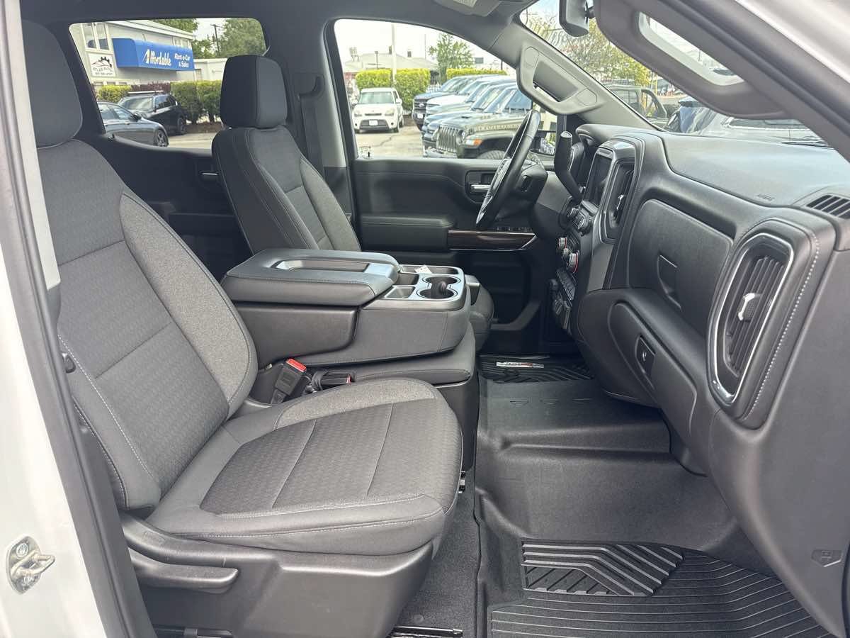Used 2020 Chevrolet Silverado 1500 LT w/ All-Star Edition AWD/4WD image 23