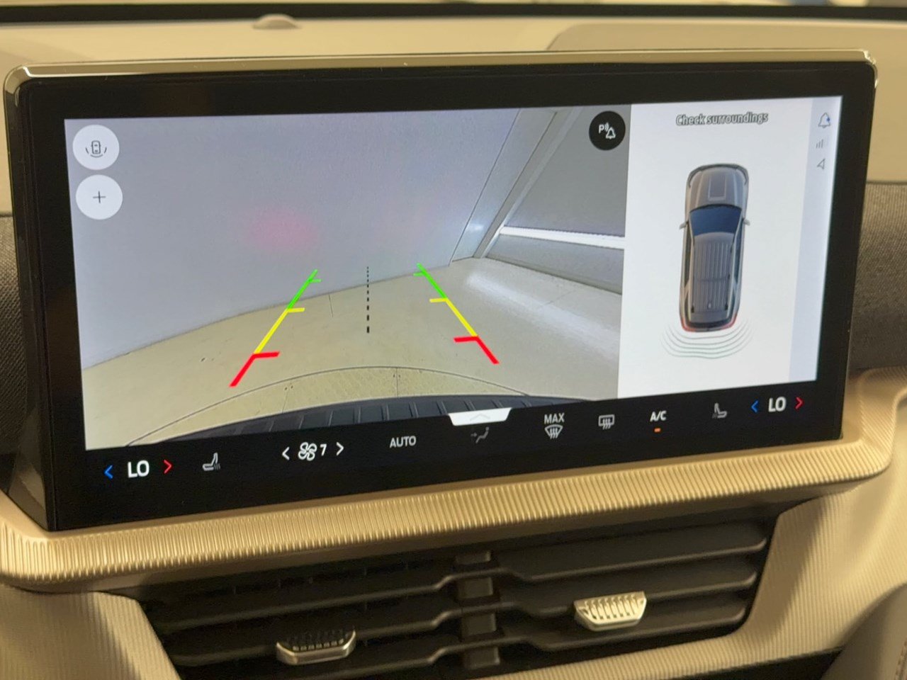 New 2027 Ford Explorer Active RWD image 24
