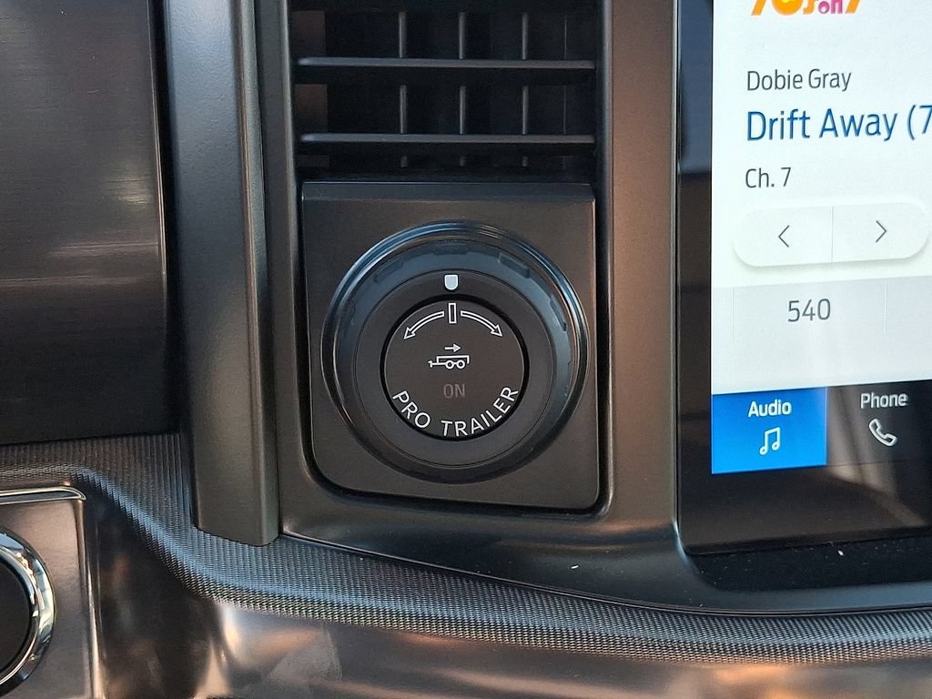 Used 2025 Ford F150 Lariat AWD/4WD image 25
