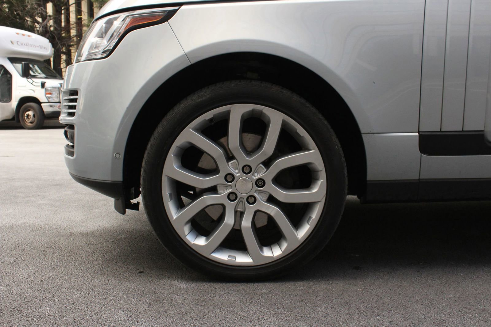 Used 2014 Land Rover Range Rover Supercharged AWD/4WD image 11