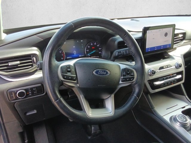 Used 2023 Ford Explorer XLT RWD image 12