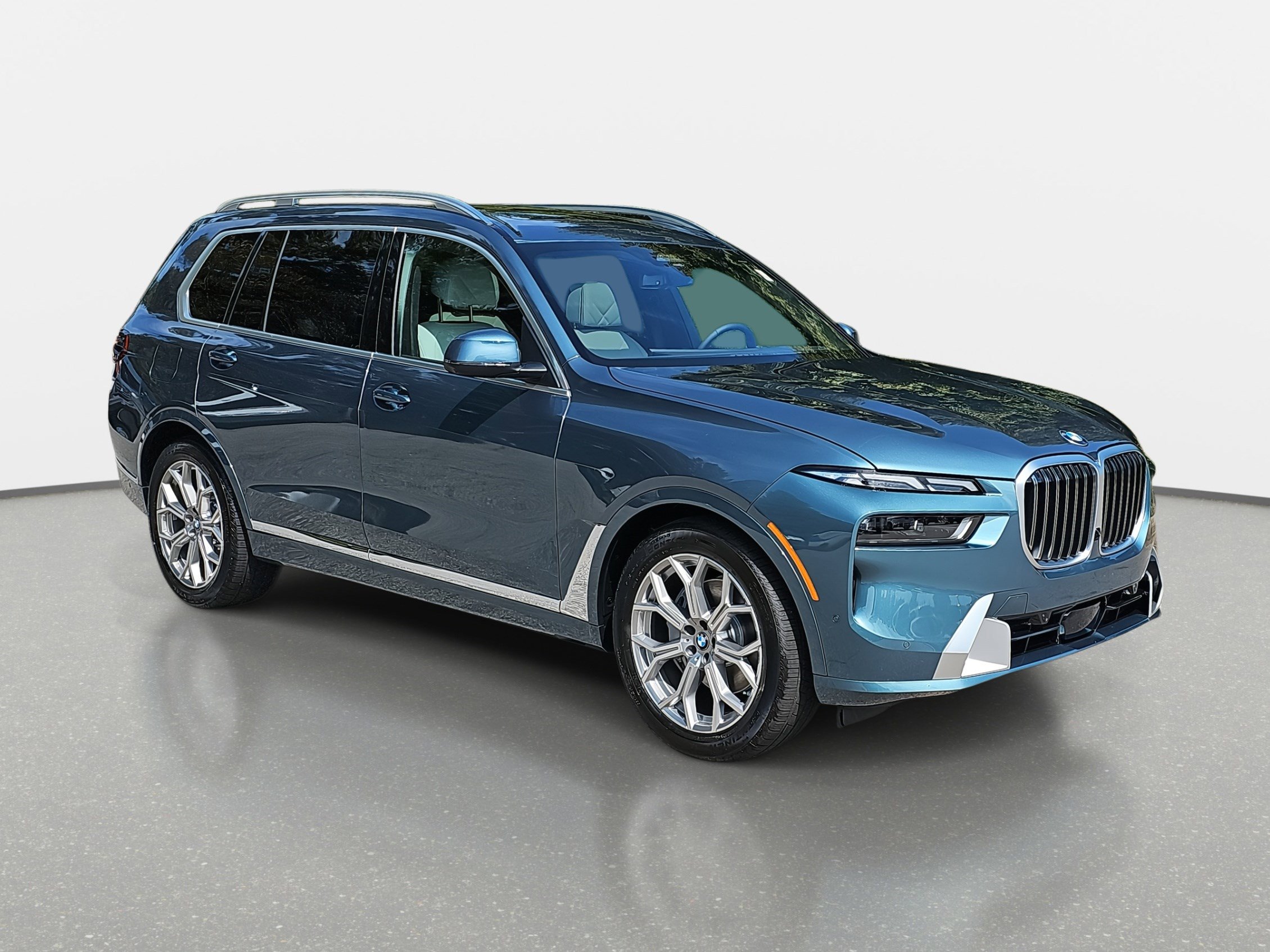 New 2026 BMW X7 xDrive40i w/ Premium Package image 3