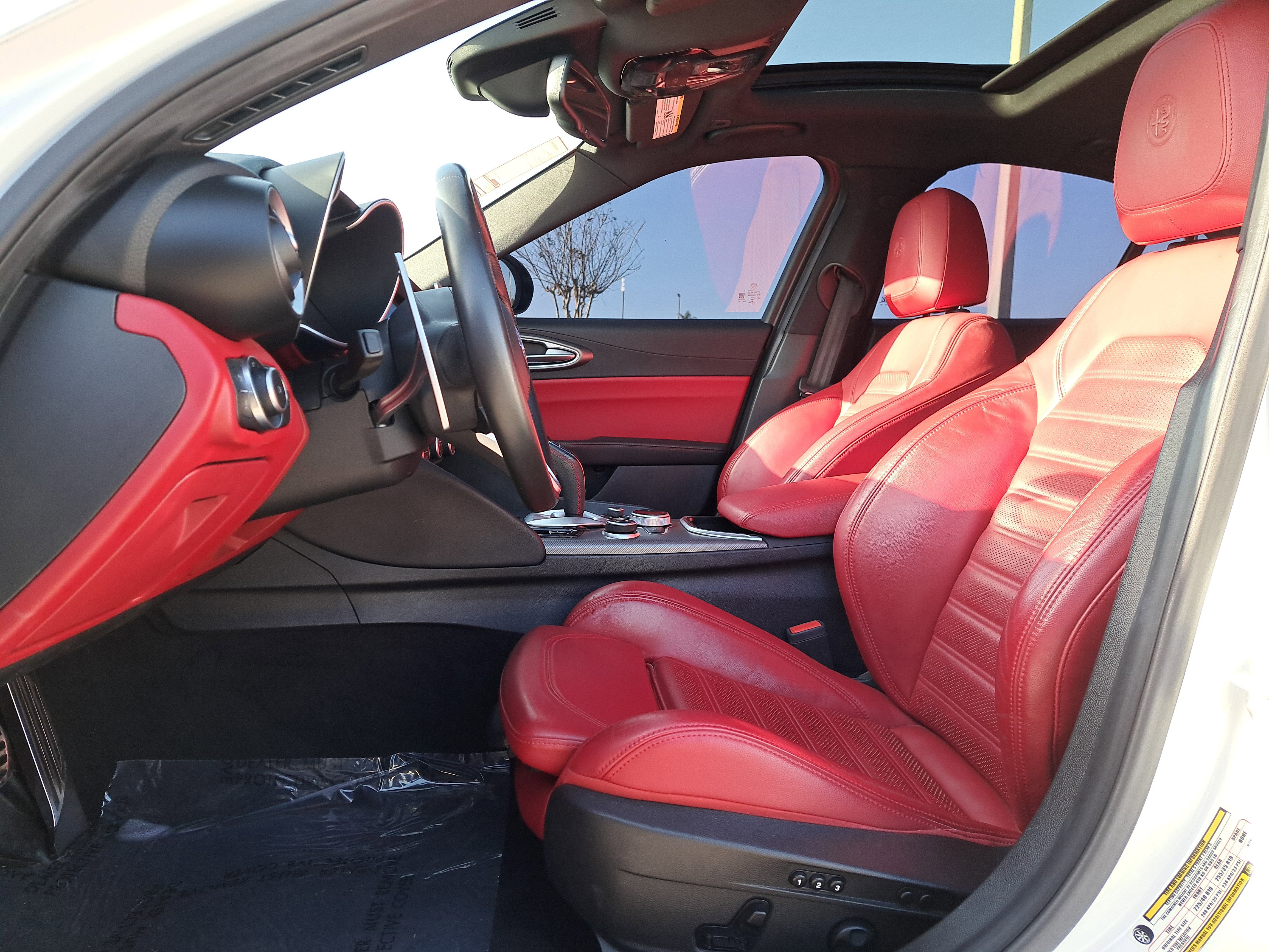 Used 2021 Alfa Romeo Giulia Ti Sport image 13