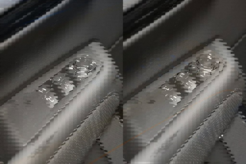 New 2025 Chevrolet Suburban High Country image 15