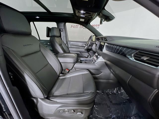 Used 2023 GMC Yukon Denali w/ Denali Reserve Package image 43