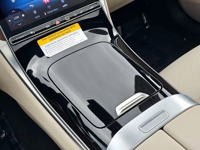 Certified 2026 Mercedes-Benz GLC 300 4MATIC image 33