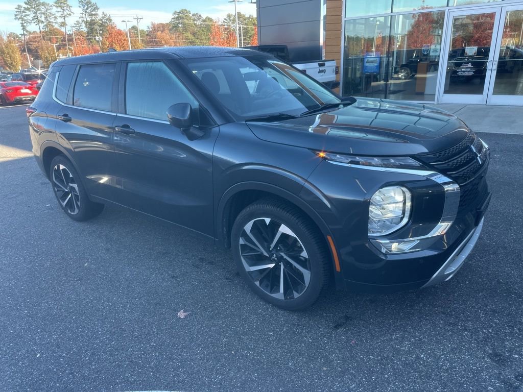 Used 2024 Mitsubishi Outlander SE image 21