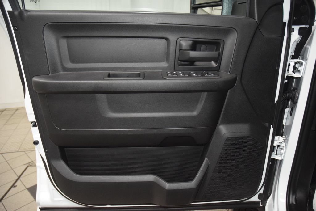 Used 2026 RAM 5500 Tradesman w/ Chrome Appearance Group AWD/4WD image 36