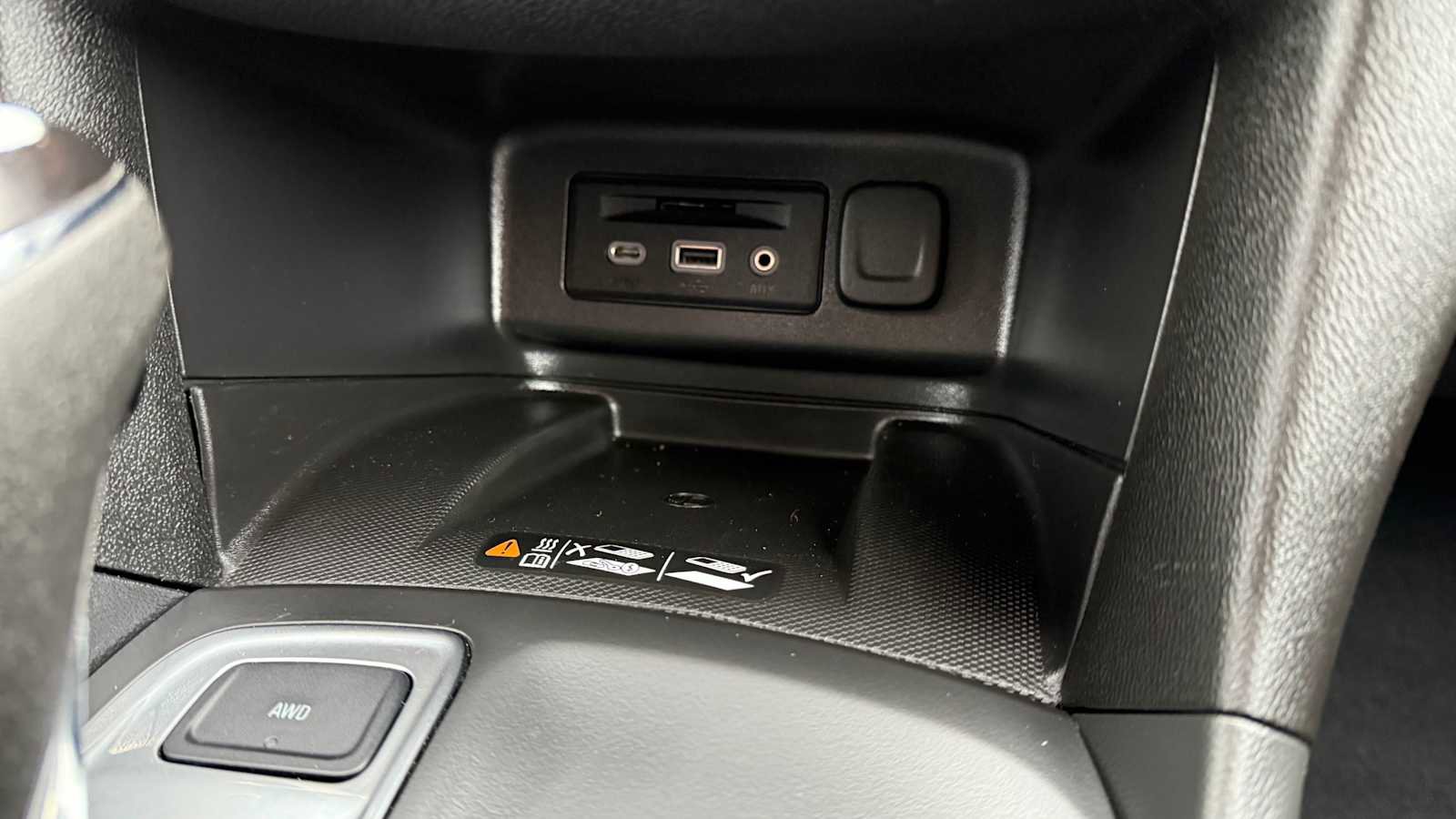 Used 2020 Chevrolet Equinox Premier AWD/4WD image 25