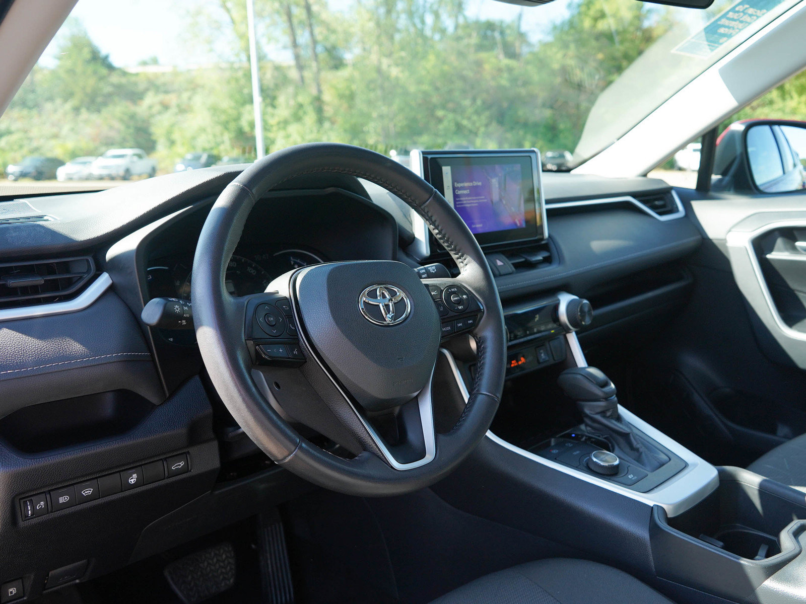 Used 2024 Toyota RAV4 XLE w/ Convenience Package AWD/4WD image 25