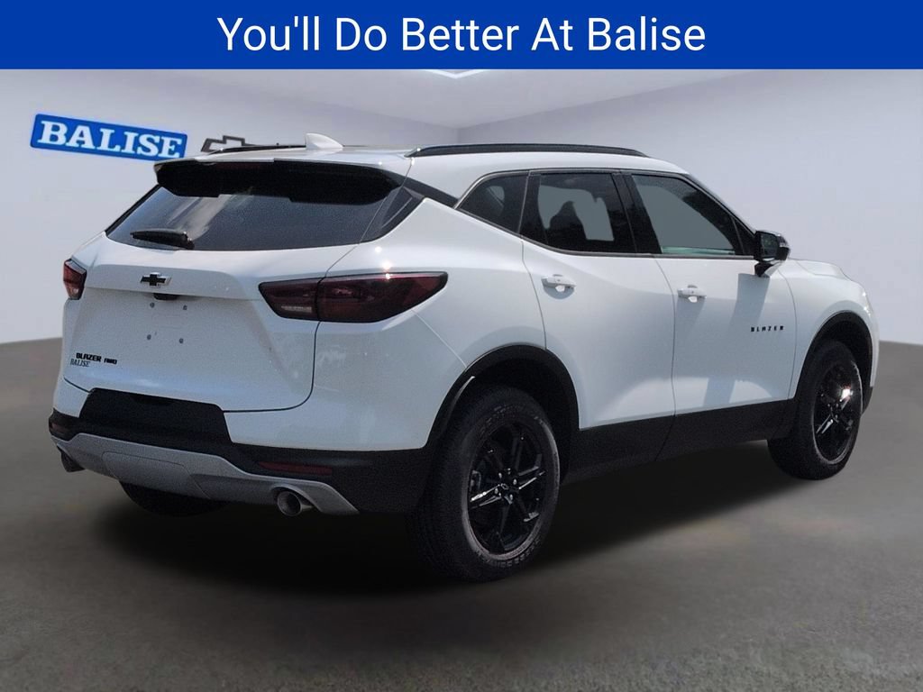 New 2026 Chevrolet Blazer LT w/ Sound & Technology Package AWD/4WD image 3