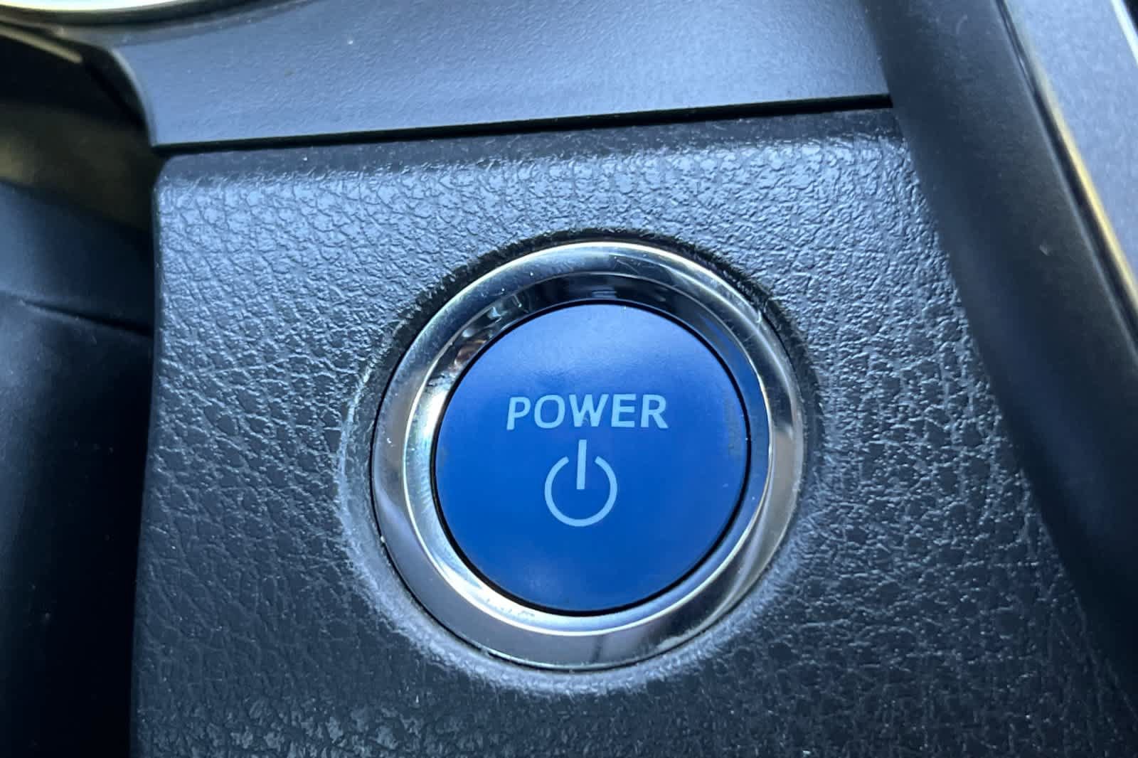 Used 2020 Toyota Camry LE FWD image 22