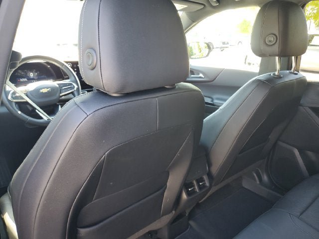 Used 2025 Chevrolet Equinox LT w/ Convenience Package II FWD image 22